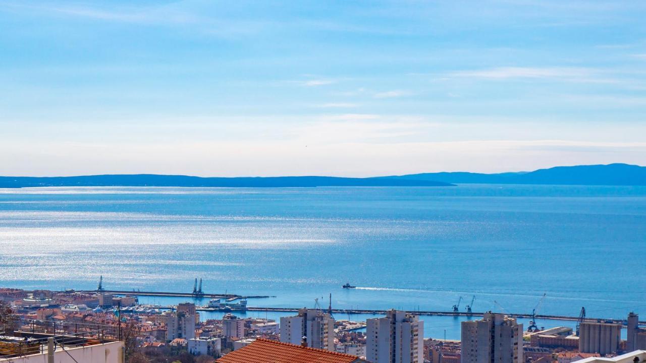 Apartman Iris 2 -Rijeka Apartment Exterior photo