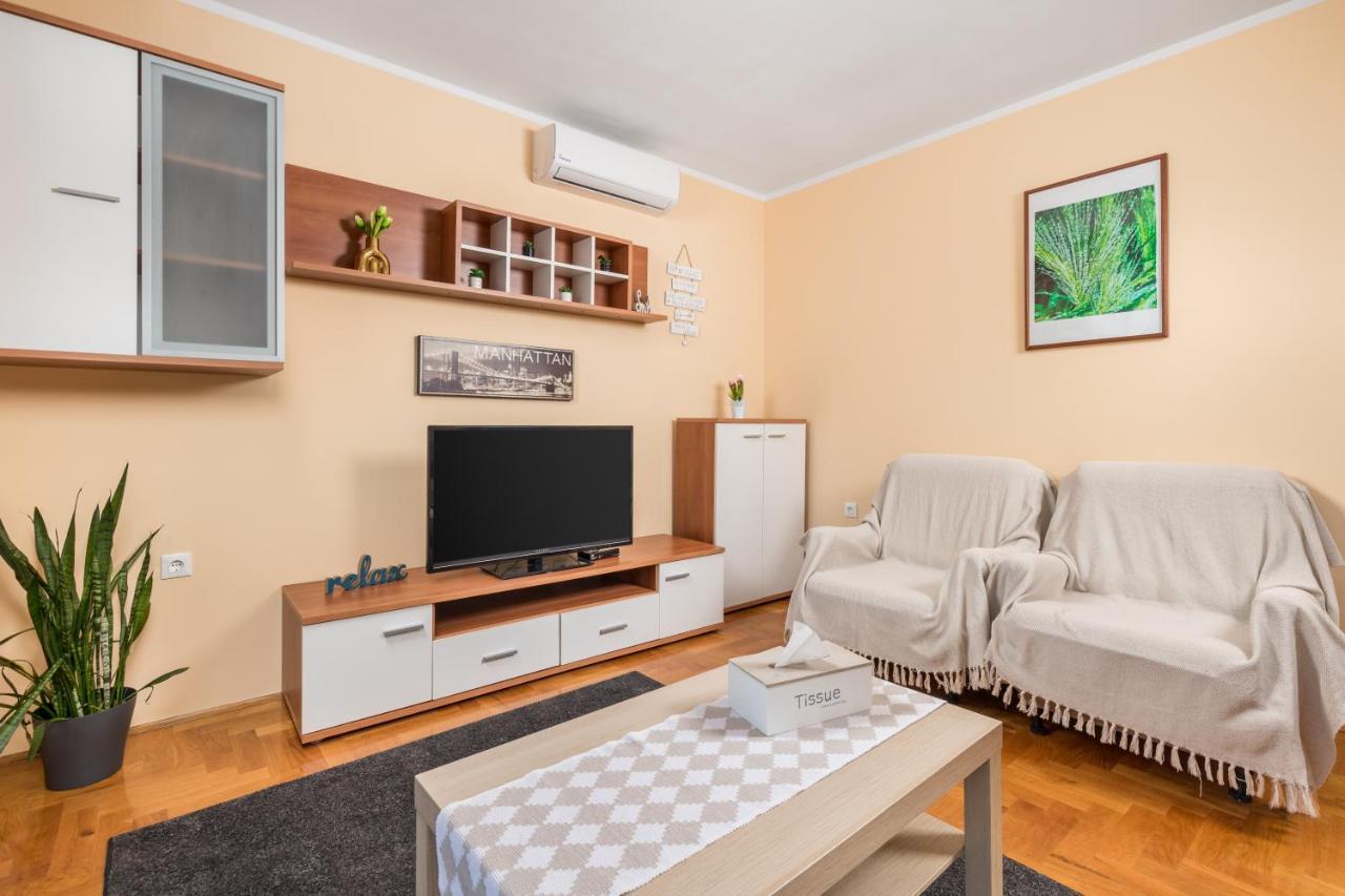 Apartman Iris 2 -Rijeka Apartment Exterior photo